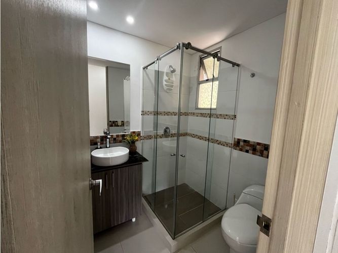 Casa de 4 alcobas en venta en Las Mercedes, Jamundí, 250 m² · foto 5 de 19