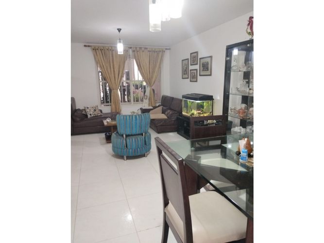 Apartamento de 3 alcobas en venta en Cuarto De Legua - Guadalupe, Cali, 187 m² · foto 2 de 24