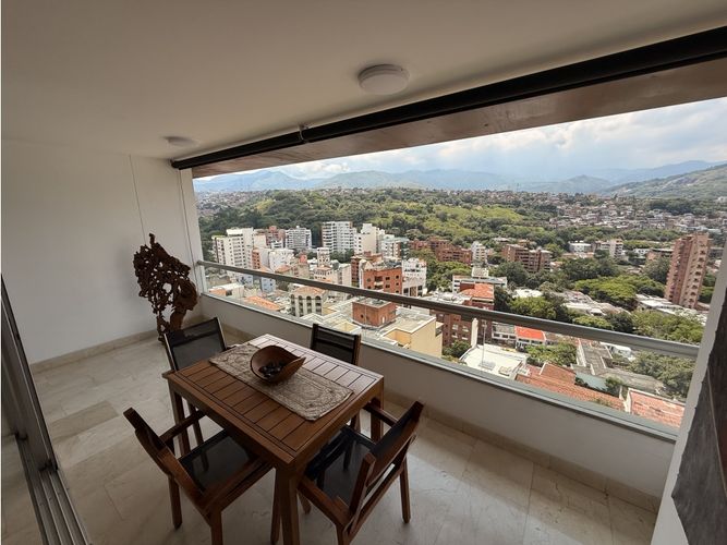 Apartamento de 3 alcobas en venta en Santa Teresita, Cali, 233 m² · foto 3 de 24