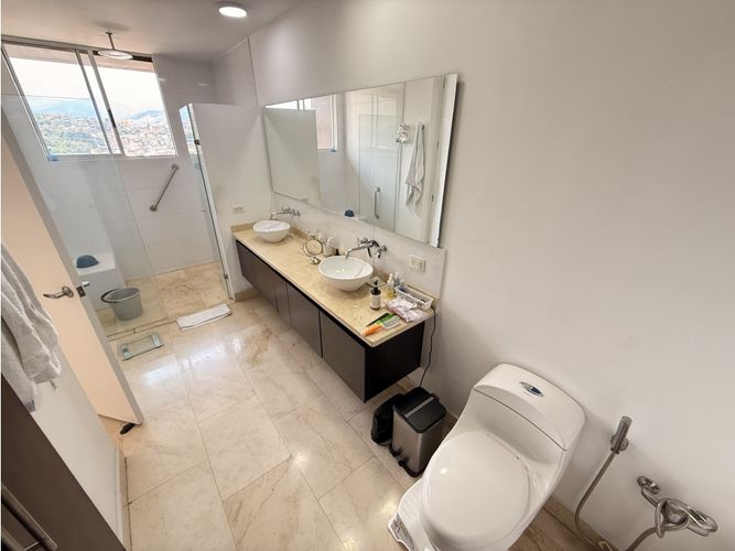 Apartamento de 3 alcobas en venta en Santa Teresita, Cali, 233 m² · foto 9 de 24