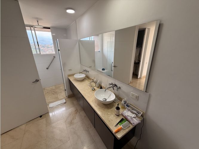 Apartamento de 3 alcobas en venta en Santa Teresita, Cali, 233 m² · foto 16 de 24