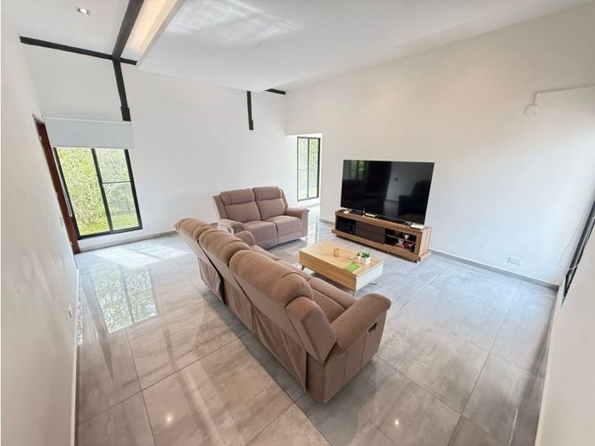 Casa de 5 alcobas en venta en La Morada, Jamundí, 300 m² · foto 15 de 15