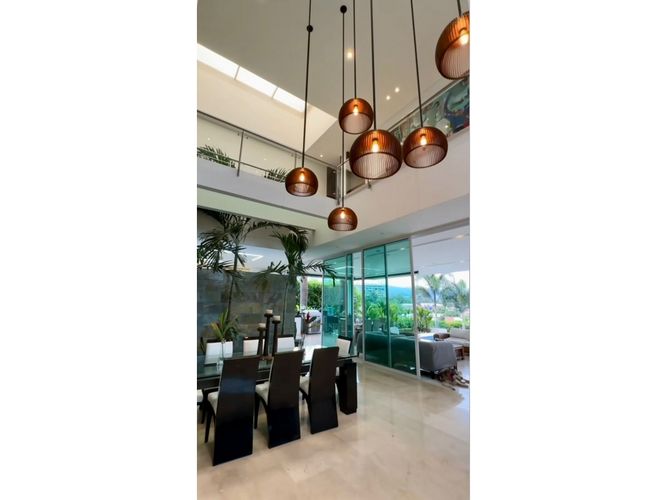 Casa de 6 alcobas en venta en Pance, Cali, 960 m² · foto 2 de 4