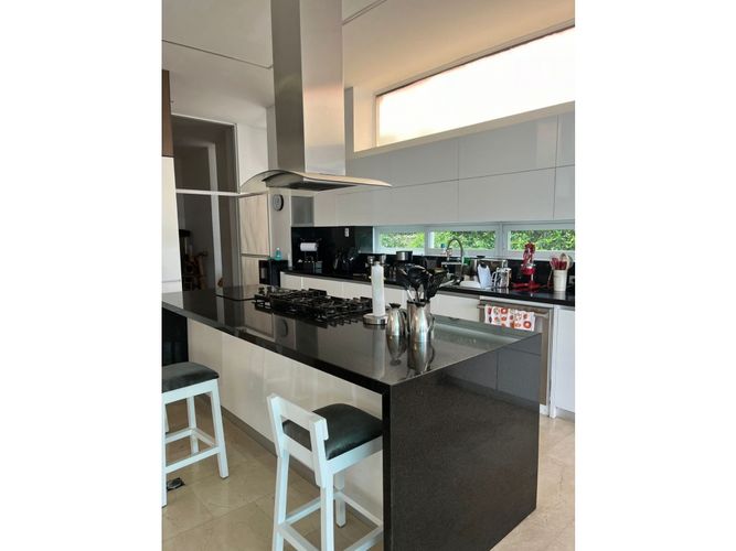 Casa de 6 alcobas en venta en Pance, Cali, 960 m² · foto 3 de 4