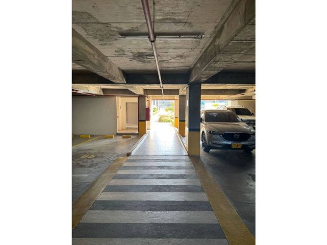 Apartamento de 3 alcobas en venta en Valle Del Lili, Cali, 93 m² · foto 11 de 12