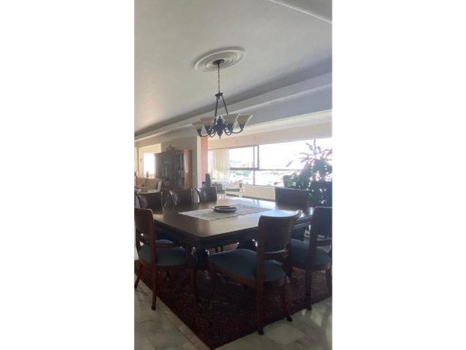 Apartamento de 4 alcobas en venta en Santa Monica, Cali, 245 m² · foto 3 de 9