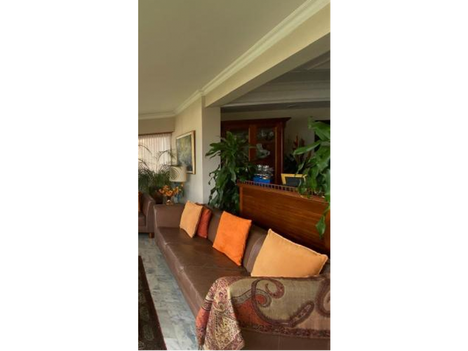 Apartamento de 4 alcobas en venta en Santa Monica, Cali, 245 m² · foto 8 de 9