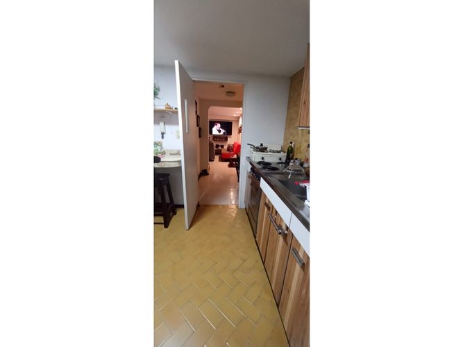 Apartamento de 2 alcobas en venta en Santa Teresita, Cali, 70 m² · foto 1 de 20