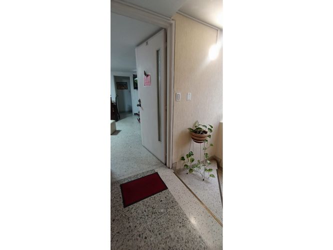 Apartamento de 2 alcobas en venta en Santa Teresita, Cali, 70 m² · foto 15 de 20