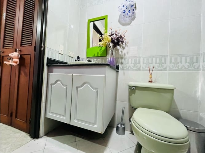 Edificio en venta en Laureles, Medellín, 800 m² · foto 18 de 24
