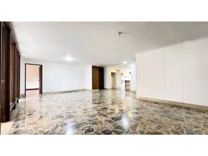 Apartamento de 5 alcobas en venta en Centro Administrativo, Medellín, 329 m² · foto 15 de 24
