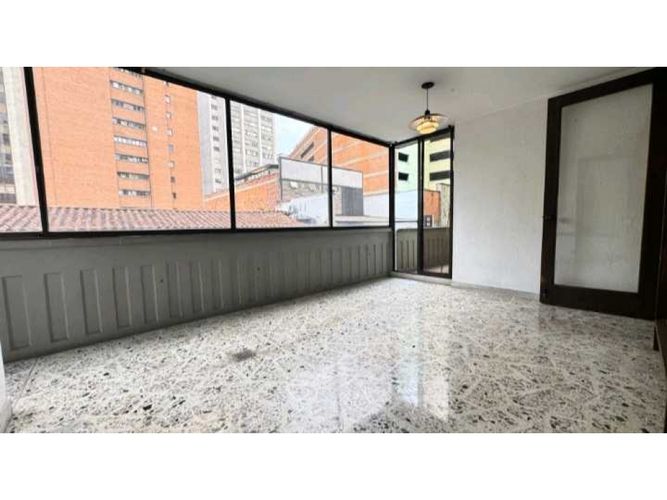 Apartamento de 5 alcobas en venta en Centro Administrativo, Medellín, 329 m² · foto 23 de 24
