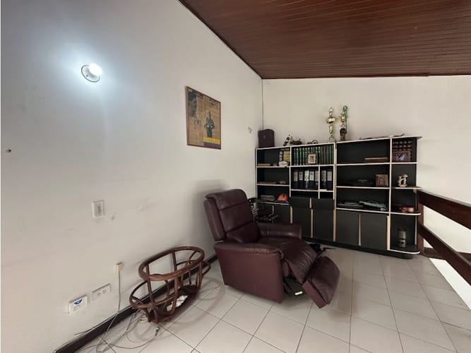 Casa de 4 alcobas en venta en El Ingenio, Cali, 350 m² · foto 17 de 24