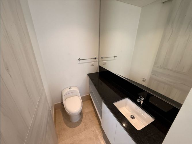 Apartamento de 3 alcobas en venta en Bellavista, Cali, 187 m² · foto 8 de 23