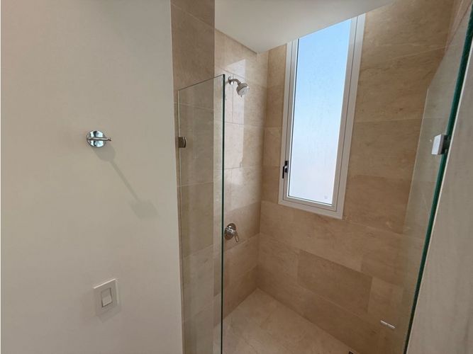 Apartamento de 3 alcobas en venta en Bellavista, Cali, 187 m² · foto 9 de 23