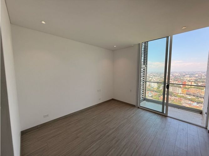 Apartamento de 3 alcobas en venta en Bellavista, Cali, 187 m² · foto 15 de 23