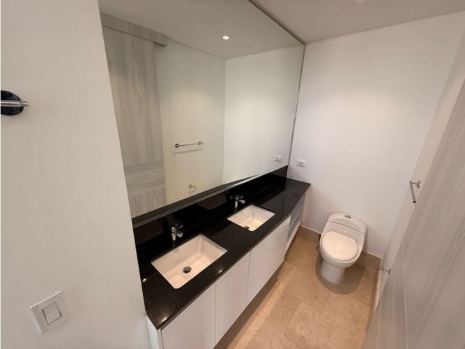 Apartamento de 3 alcobas en venta en Bellavista, Cali, 187 m² · foto 19 de 23