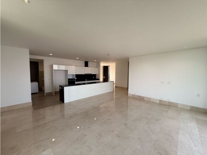 Apartamento de 3 alcobas en venta en Bellavista, Cali, 187 m² · foto 22 de 23