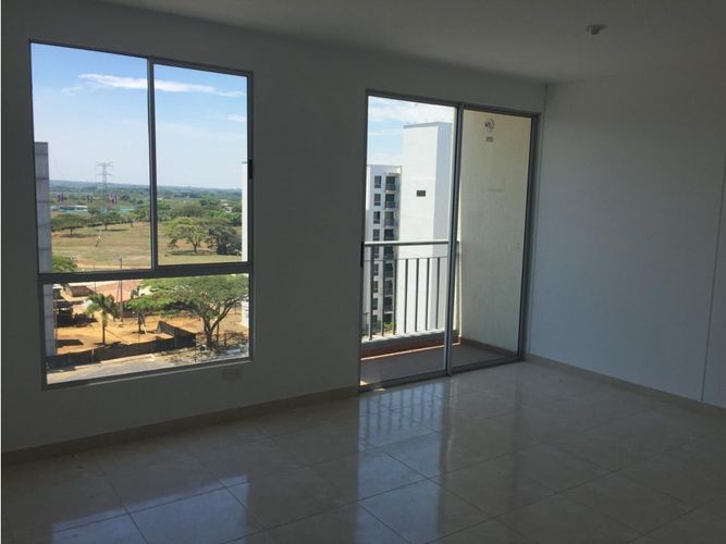 Apartamento de 3 alcobas en venta en Cr. Los Naranjos, Jamundí, 63 m² · foto 9 de 11
