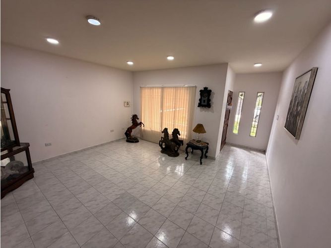 Casa de 3 alcobas en venta en Ciudad Jardin, Cali, 222 m² · foto 4 de 24