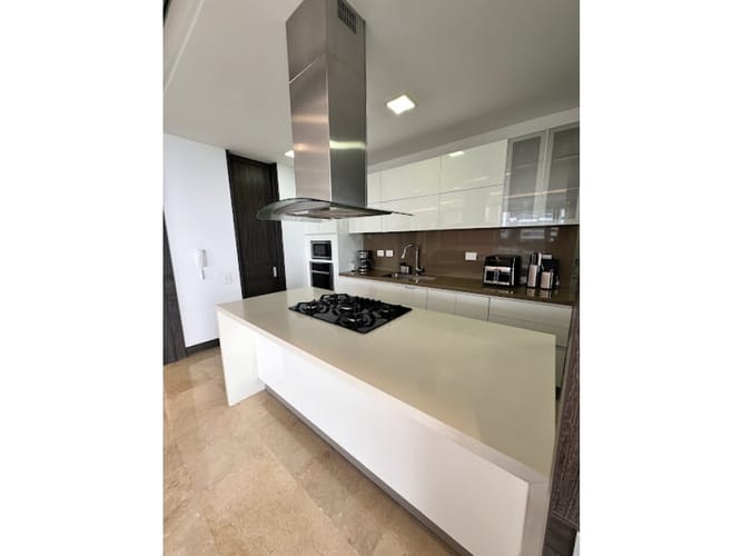 Apartamento en venta en Tejares Cristales, Cali · foto 4 de 24
