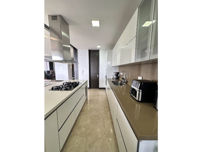 Apartamento en venta en Tejares Cristales, Cali · foto 5 de 24