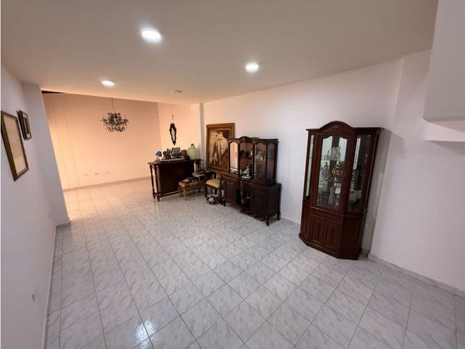 Casa de 3 alcobas en venta en Ciudad Jardin, Cali, 222 m² · foto 23 de 24