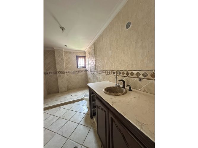 Casa de 5 alcobas en venta en Ciudad Jardin, Cali, 1380 m² · foto 8 de 24