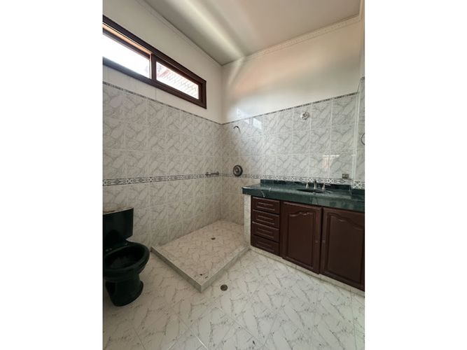 Casa de 5 alcobas en venta en Ciudad Jardin, Cali, 1380 m² · foto 9 de 24