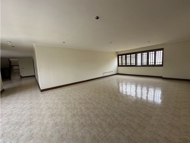 Casa de 5 alcobas en venta en Ciudad Jardin, Cali, 1380 m² · foto 19 de 24
