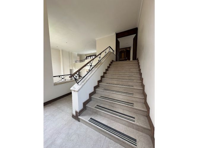 Casa de 5 alcobas en venta en Ciudad Jardin, Cali, 1380 m² · foto 23 de 24