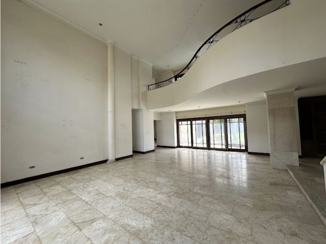 Casa de 5 alcobas en venta en Ciudad Jardin, Cali, 1380 m² · foto 24 de 24