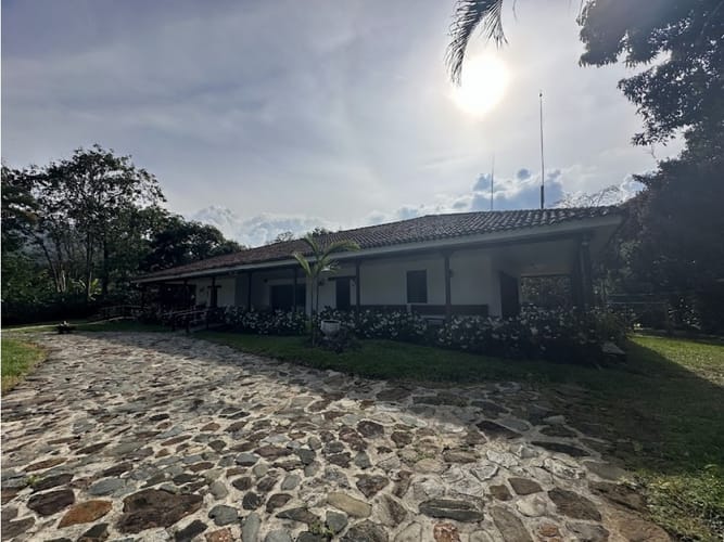 Lote en venta en Pance, Cali, 1730 m² · foto 9 de 24
