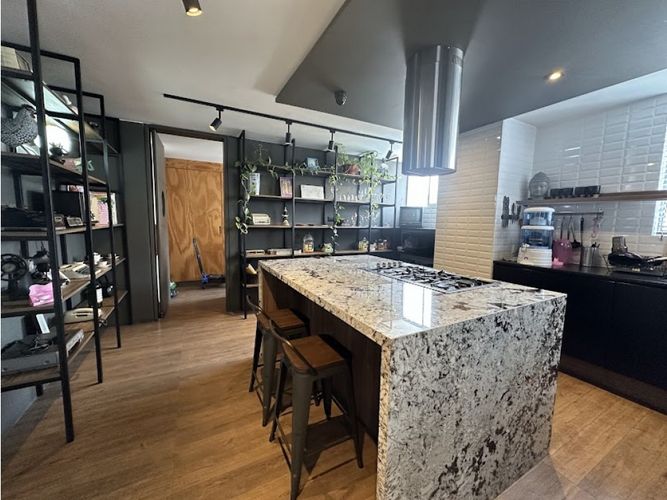 Apartamento de 2 alcobas en venta en Santa Teresita, Cali, 230 m² · foto 1 de 24