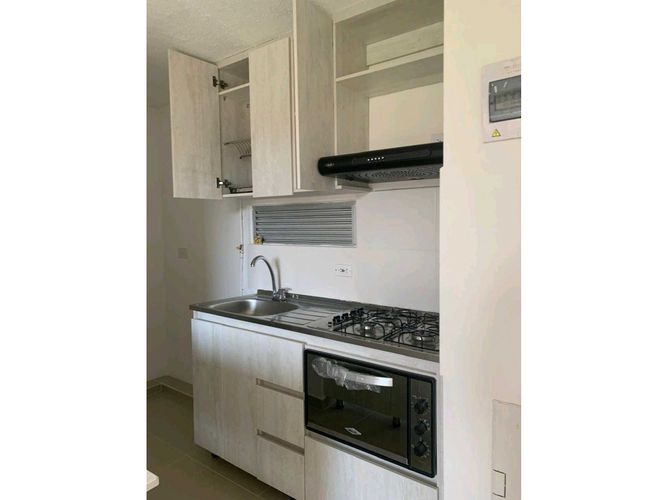 Apartamento de 3 alcobas en venta en Centro, Rionegro, 56 m² · foto 3 de 14