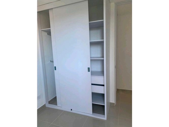 Apartamento de 3 alcobas en venta en Centro, Rionegro, 56 m² · foto 11 de 14