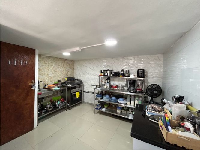 Casa en venta en Granada, Cali · foto 3 de 14