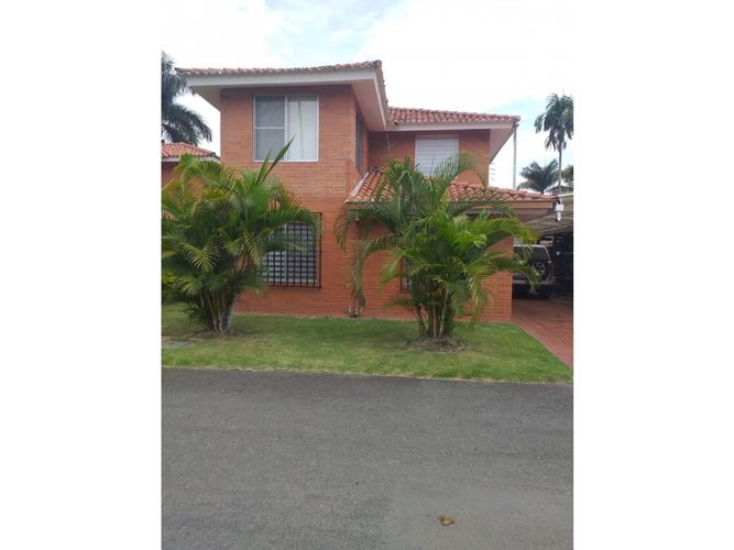 $620.000.000 en El Castillo