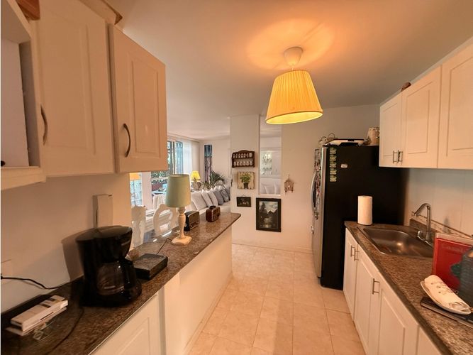 Casa de 3 alcobas en venta en El Castillo, Jamundí, 195 m² · foto 2 de 24