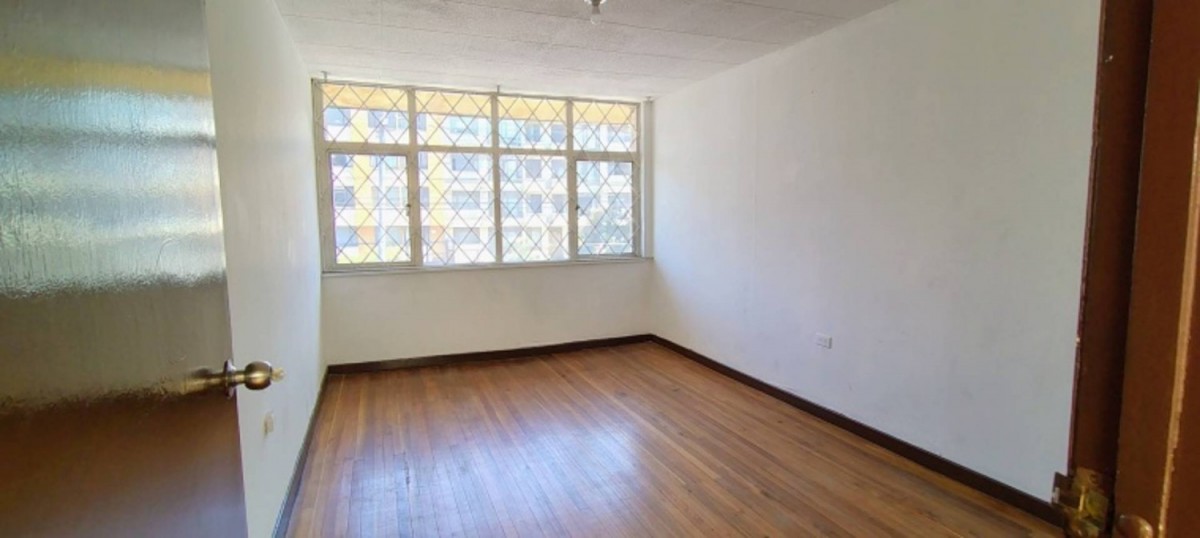 Casa en venta en Galerias, Bogotá · foto 12 de 24