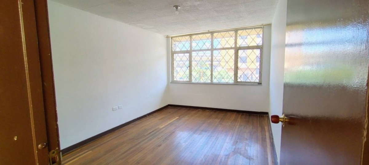 Casa en venta en Galerias, Bogotá · foto 18 de 24