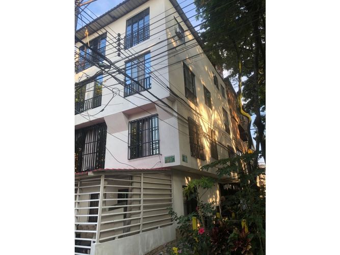 Edificio en venta en Ciudadela Comfandi, Cali, 240 m² · foto 2 de 2