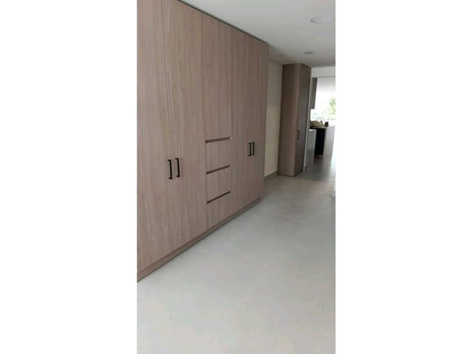 Apartamento de 3 alcobas en venta en Lorena, Medellín, 220 m² · foto 10 de 24