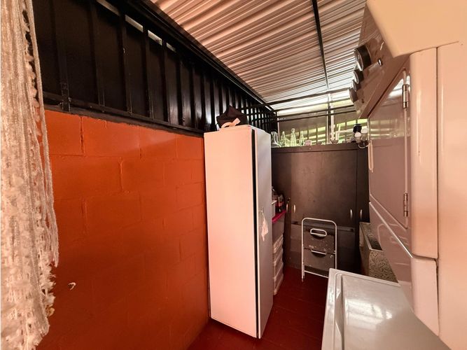 Casa de 3 alcobas en venta en El Castillo, Jamundí, 195 m² · foto 24 de 24