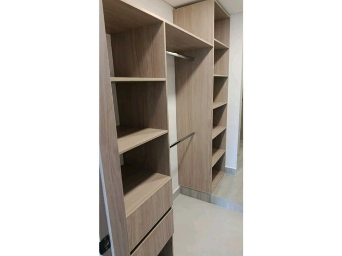 Apartamento de 3 alcobas en venta en Lorena, Medellín, 220 m² · foto 22 de 24