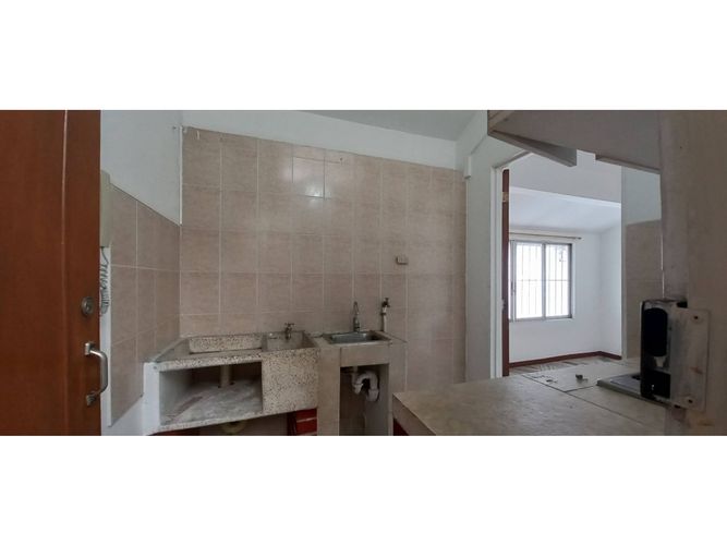 Casa de 13 alcobas en venta en Santa Anita, Cali, 525 m² · foto 5 de 9