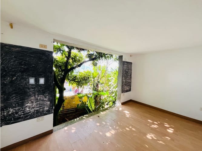 Casa de 3 alcobas en venta en Miraflores, Medellín, 190 m² · foto 5 de 15
