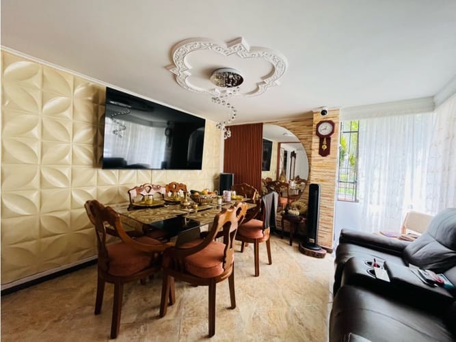 Apartamento de 4 alcobas en venta en Las Acacias, Medellín, 112 m² · foto 2 de 15