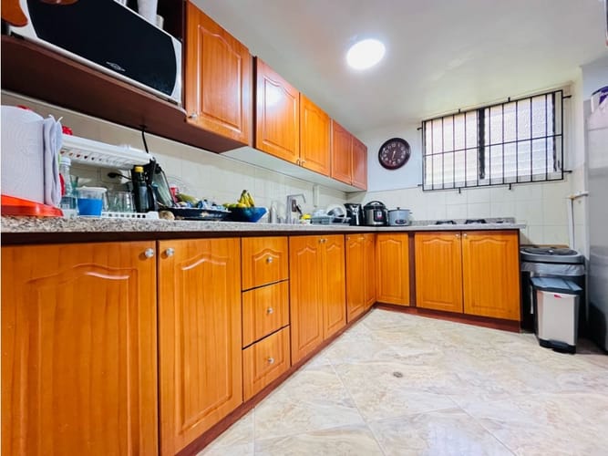 Apartamento de 4 alcobas en venta en Las Acacias, Medellín, 112 m² · foto 4 de 15