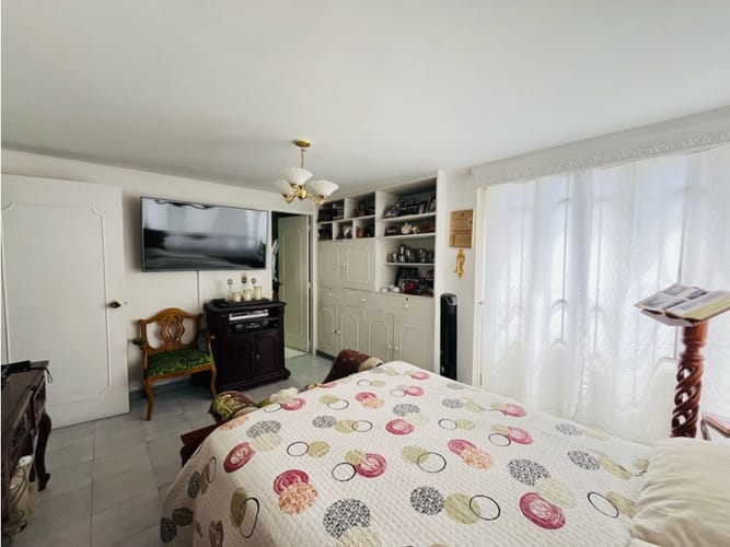 Apartamento de 4 alcobas en venta en Las Acacias, Medellín, 112 m² · foto 8 de 15